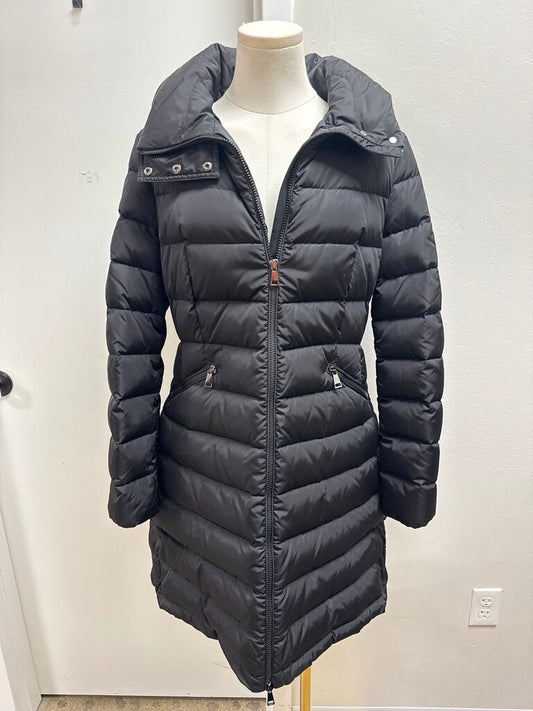 Moncler Black Flammette Fitted Quilted Puffer Jacket w/Stowable Hood