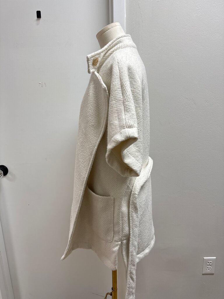 Sanctuary White Short Sleeve Belted Coat