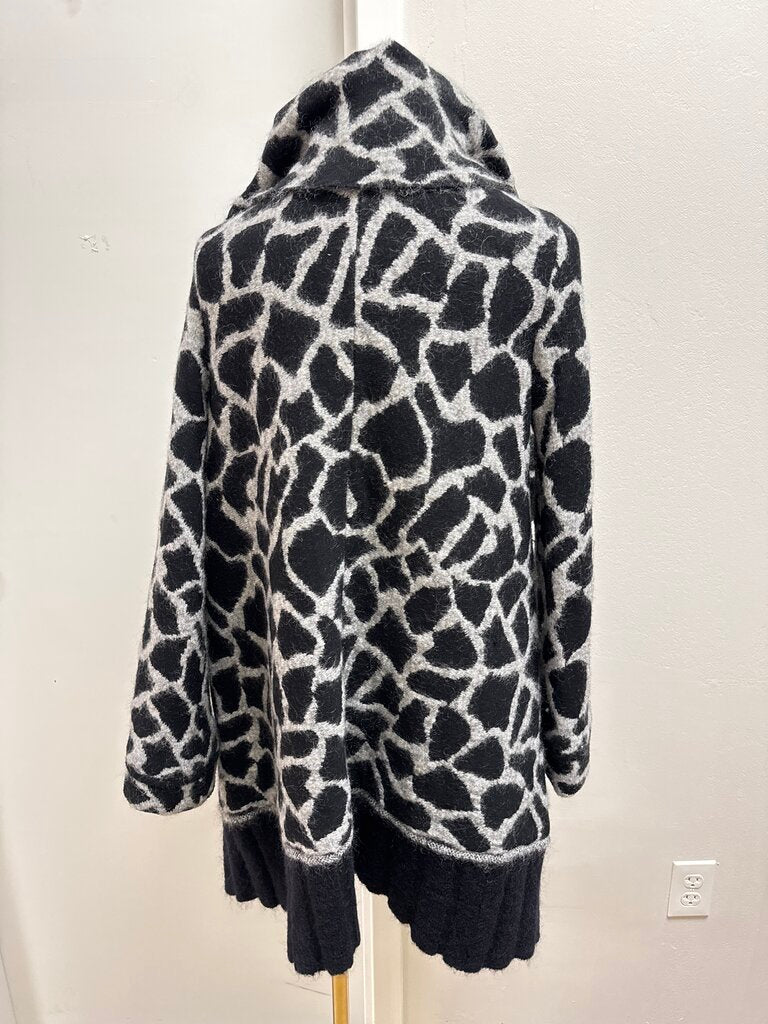 Tricot Chic Grey Printed Sweater Jacket