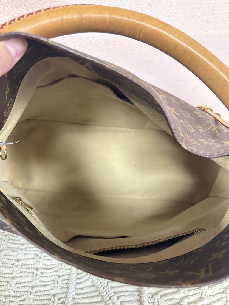 Louis Vuitton Monogram Arsty '18 w/Box