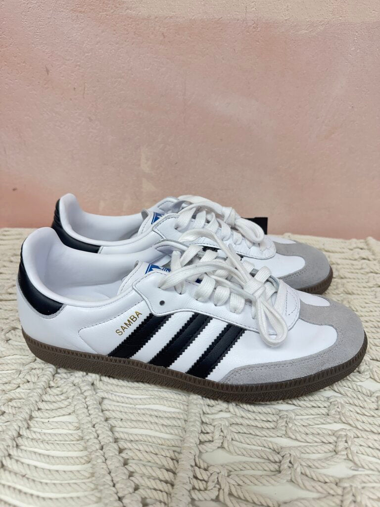 Adidas White and Black Samba (Fits like an 8.5)