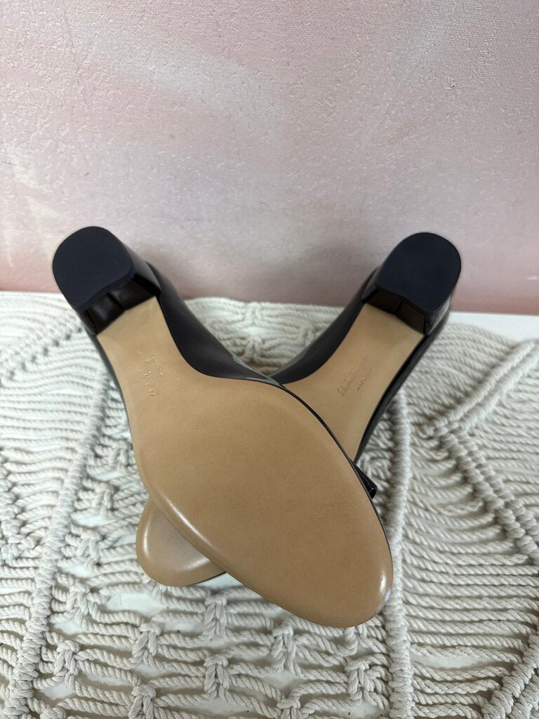 Ferragamo Black Patent 30mm Bow Pump NWT