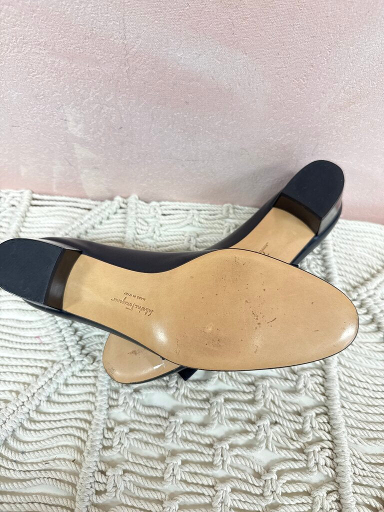 Ferragamo Navy 30mm Bow Pump