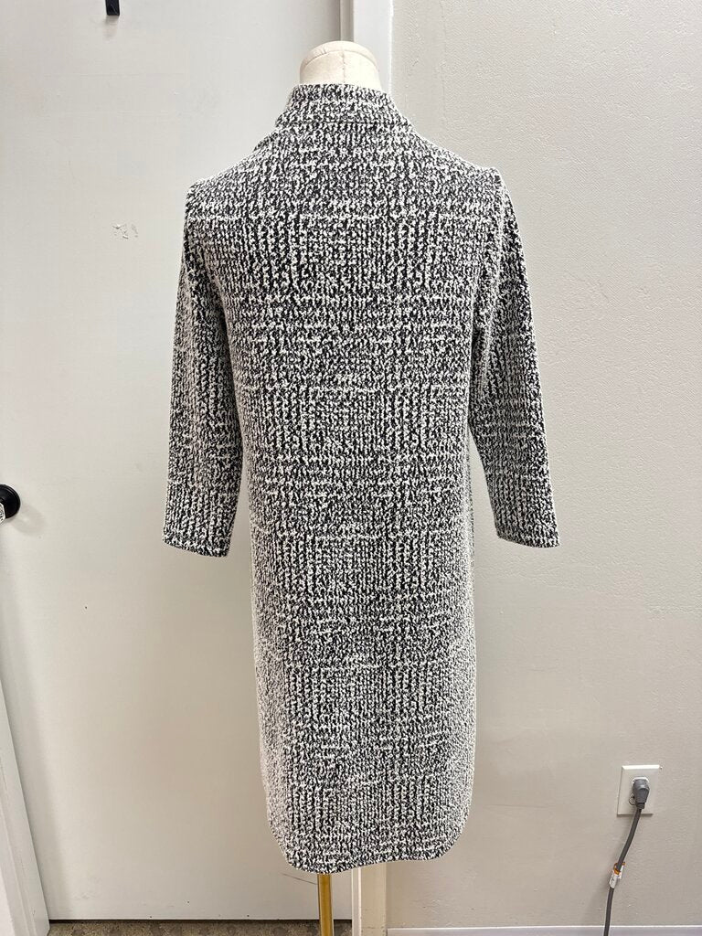 J McLaughlin White and Black Knit Mock Neck Dress