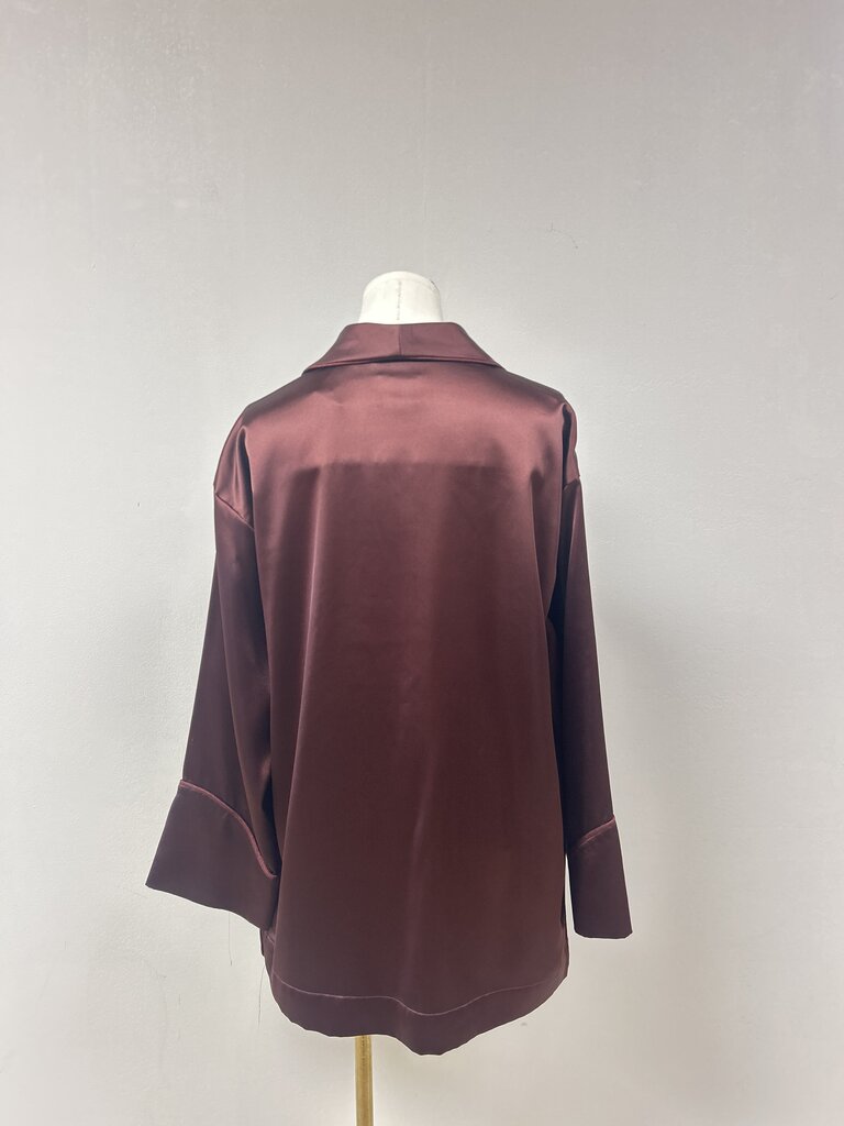 Tuckernuck Chocolate Sateen Smoking Jacket