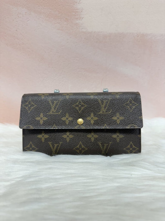 *Louis Vuitton Vintage Sarah Wallet
