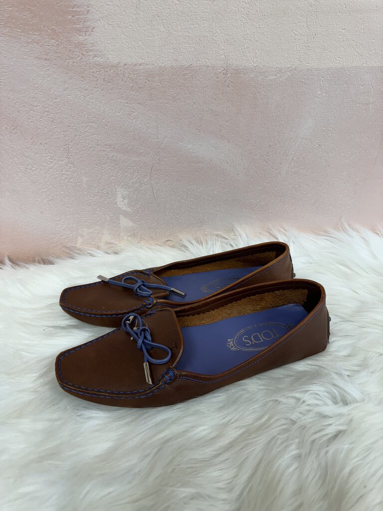 Tod's Leather Moccasin W/Blue Bow AS IS
