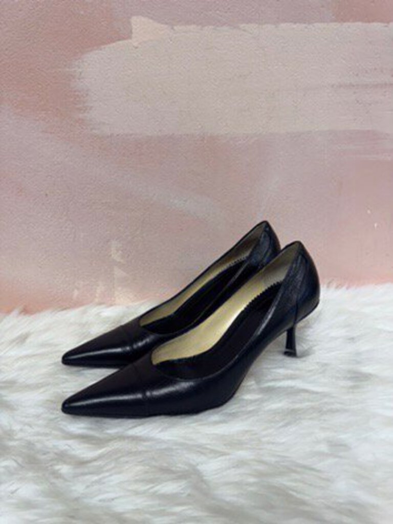 Gucci Black Leather Pump