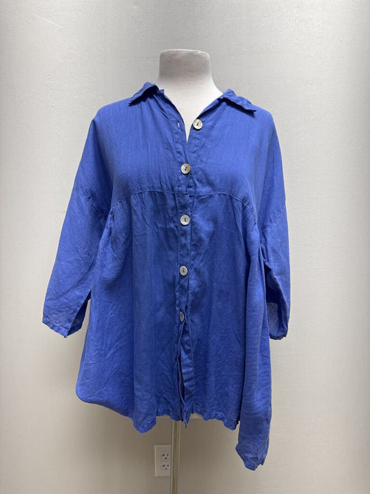 Match Point Linen 3/4 Sleeve Button Up Blouse