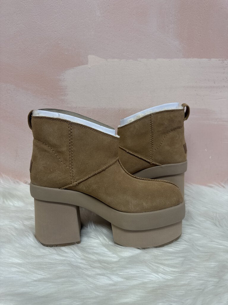 Ugg Tan Shearling Lug Sole Platform Boot