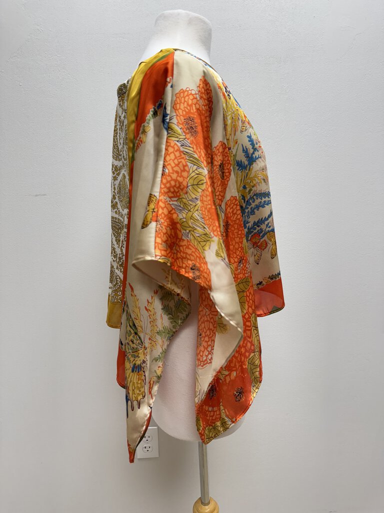 Tiny Butterfly Print Cape