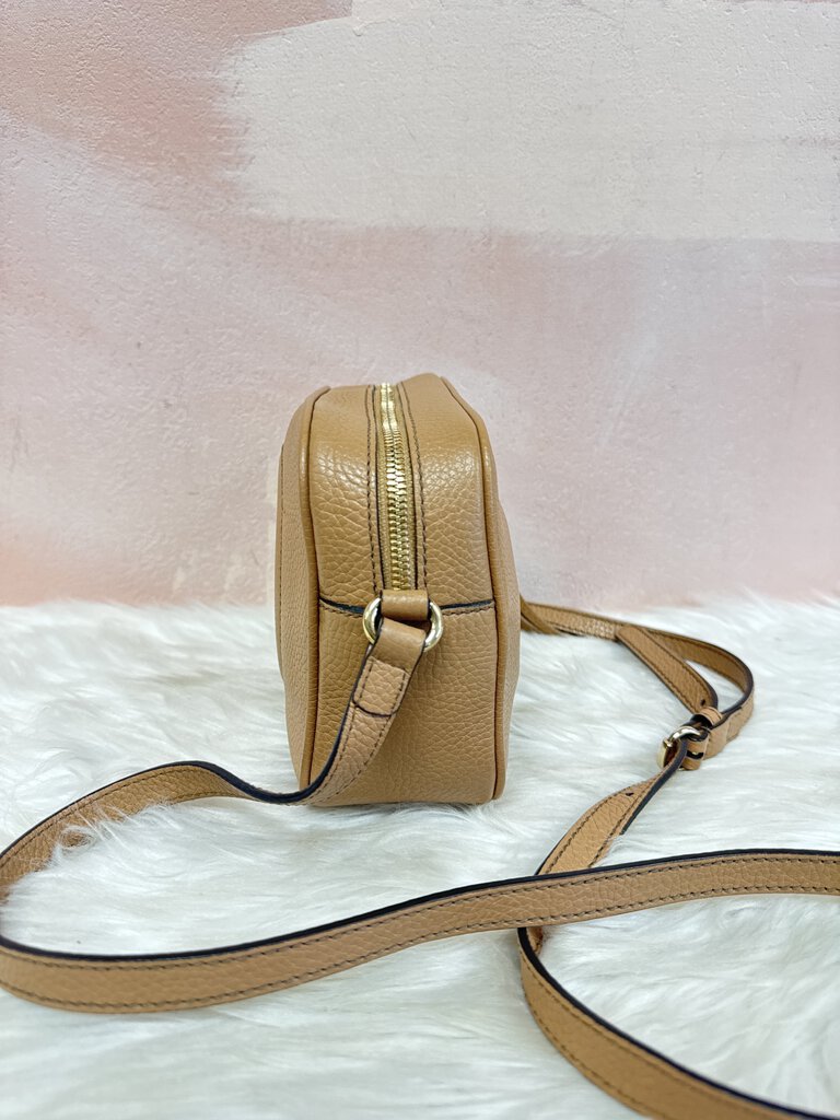 Gucci Tan Pebbled Leather Soho Disco Crossbody