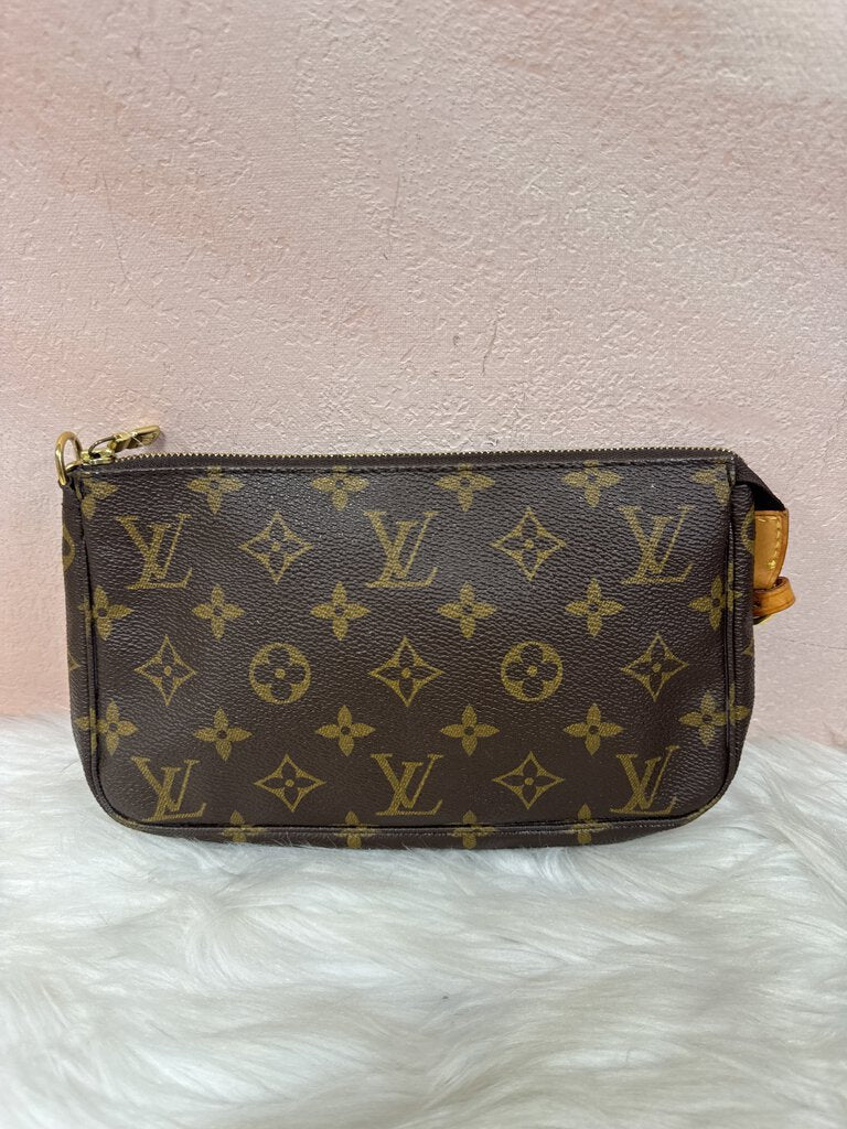 Louis Vuitton Vintage Monogram Pochette '00