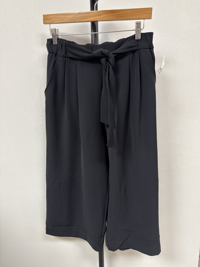 Lululemon Black Tie Front Crop Pant