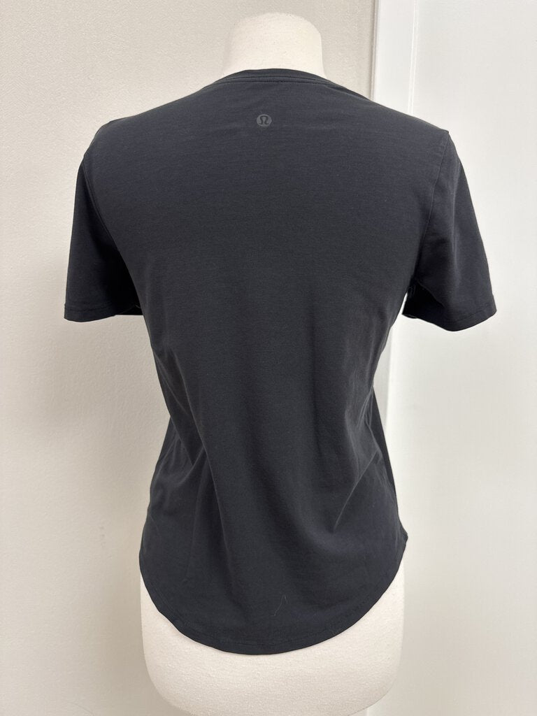 Lululemon Black Short Sleeve Tee