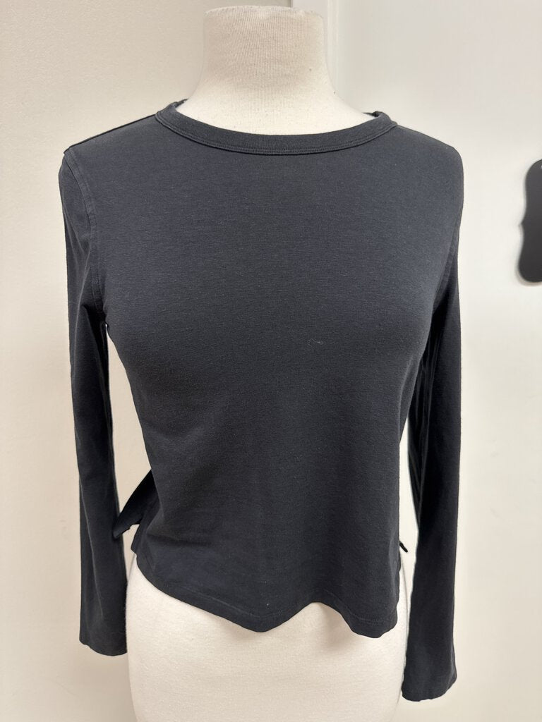 Lululemon Black Long Sleeve Tee