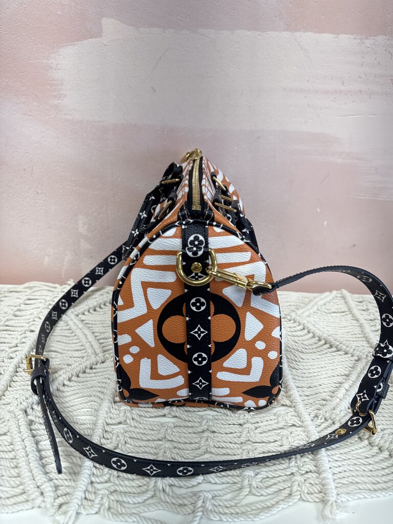 Louis Vuitton Giant Crafty Bandouliere Bag '20