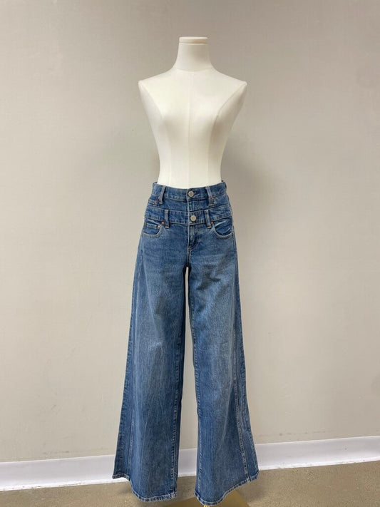 alice + olivia High Waisted Wide Leg Jean
