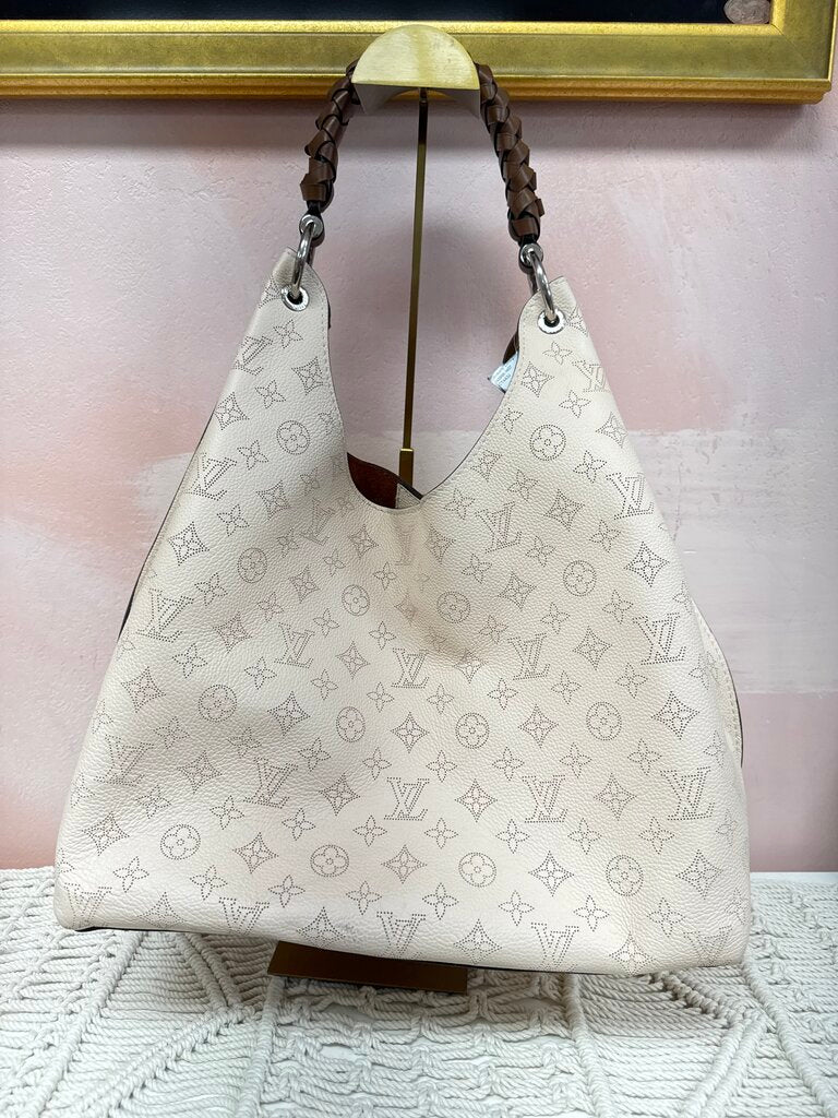 Louis Vuitton Carmel Cream Mahina Galet Hobo