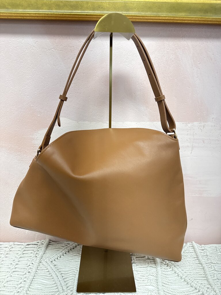 Aupen Chestnut Shoulder Bag
