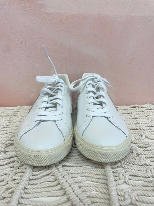 Veja White Sneaker