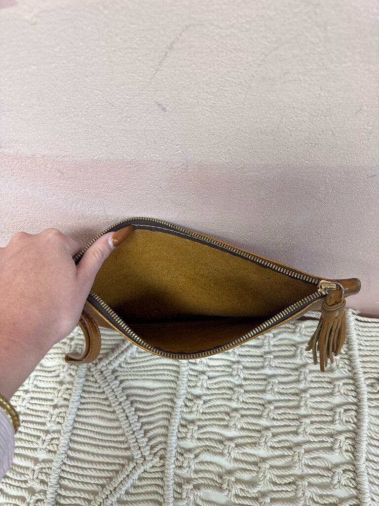 Fount Camel Pochette