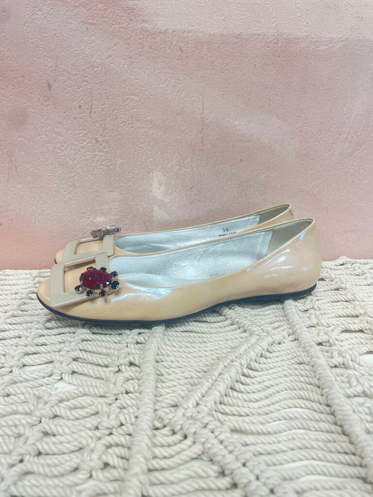 Roger Vivier Beige Patent Ladbug Flat
