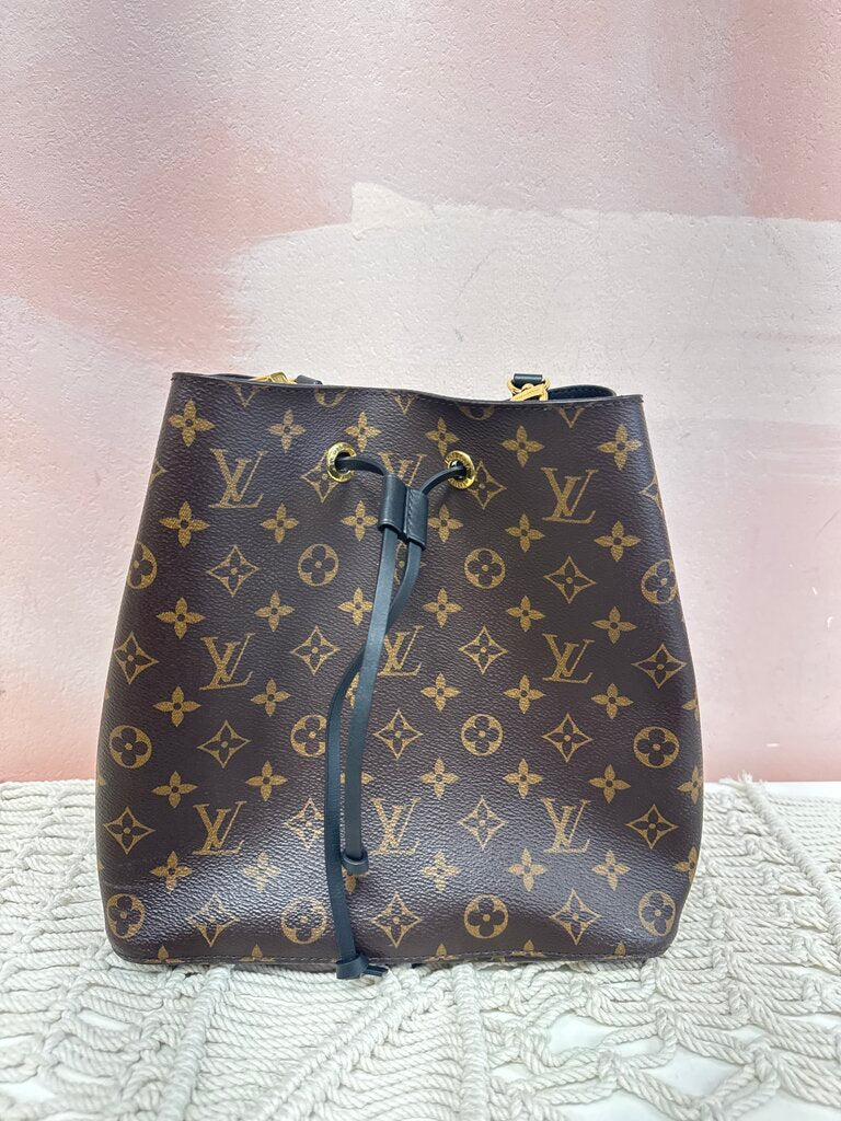 Louis Vuitton Neonoe Bucket Bag '20