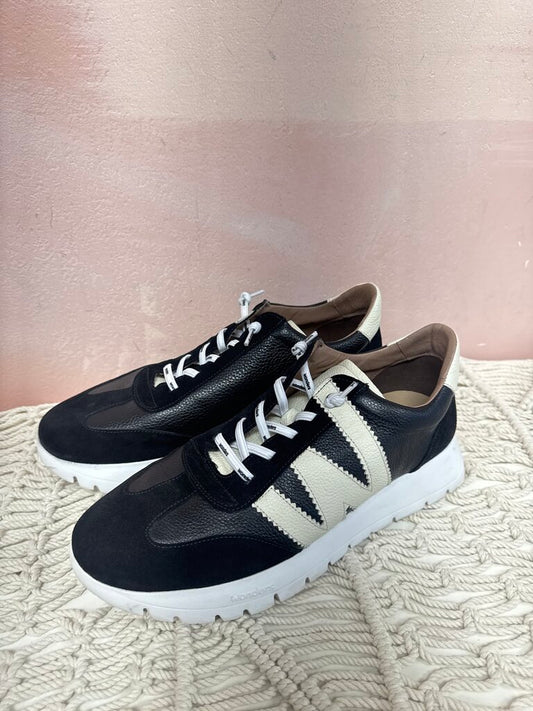 Wonders Sneakers