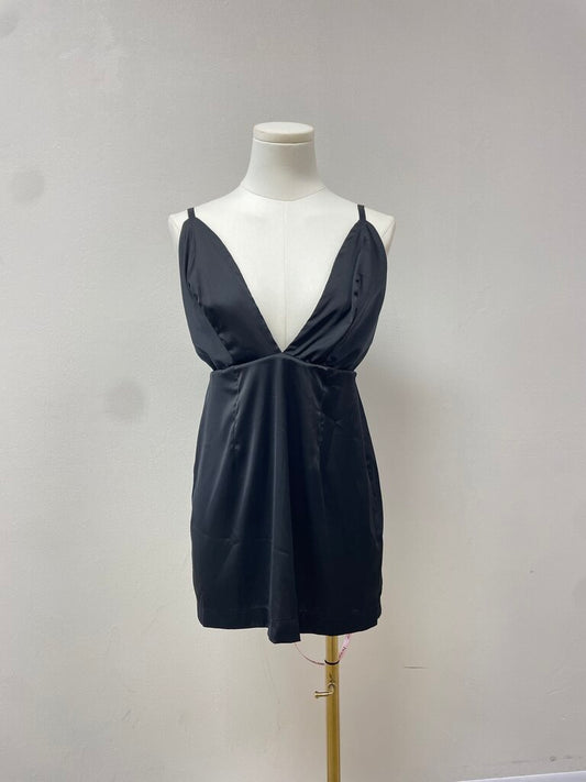 House of CB Black V-Neck Tank NWT