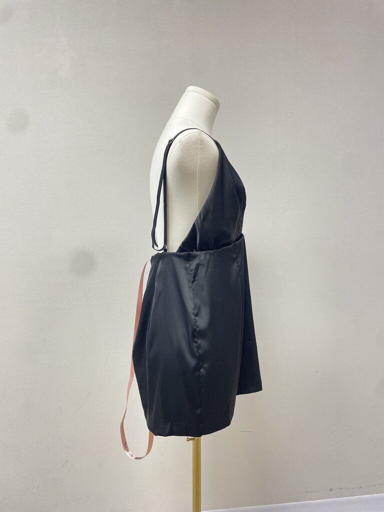 House of CB Black V-Neck Tank NWT