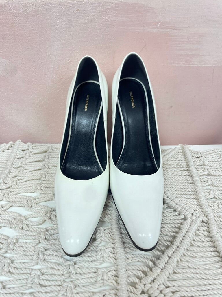 Shoes - Heels – Cleveland Consignment Shoppe