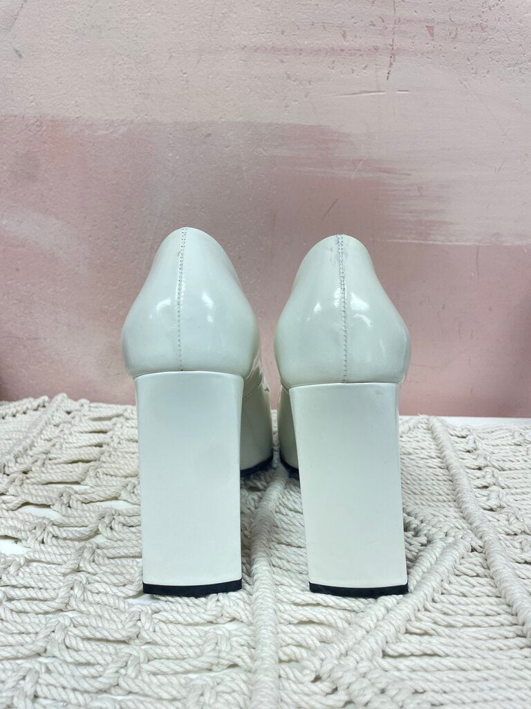 Balenciaga White Pump