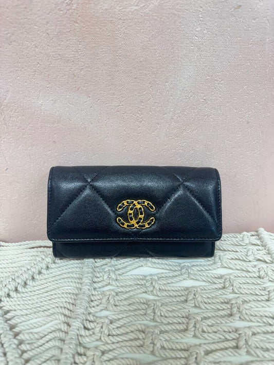 Chanel Black Shiny Goatskin Flap Wallet