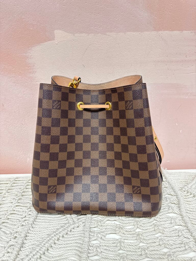 Louis Vuitton Ebene Damier NeoNoe Bucket Bag '19