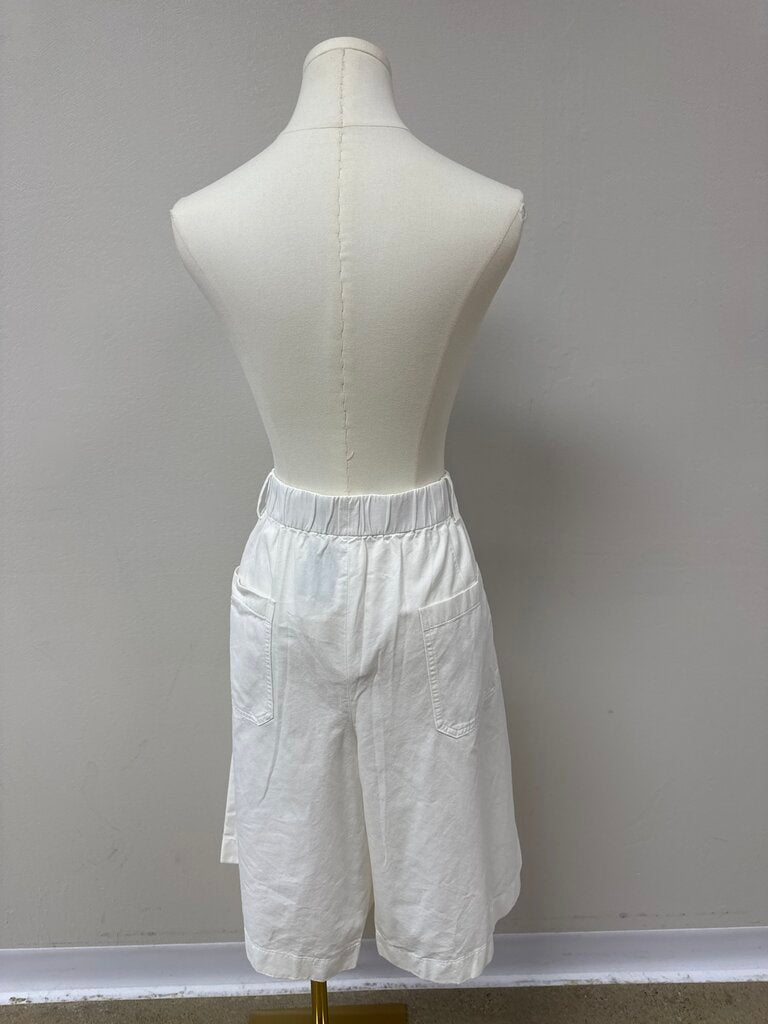 Vince White Bermuda Shorts NWT