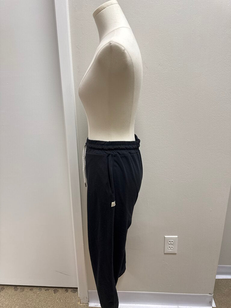 Vuori Black Jogger