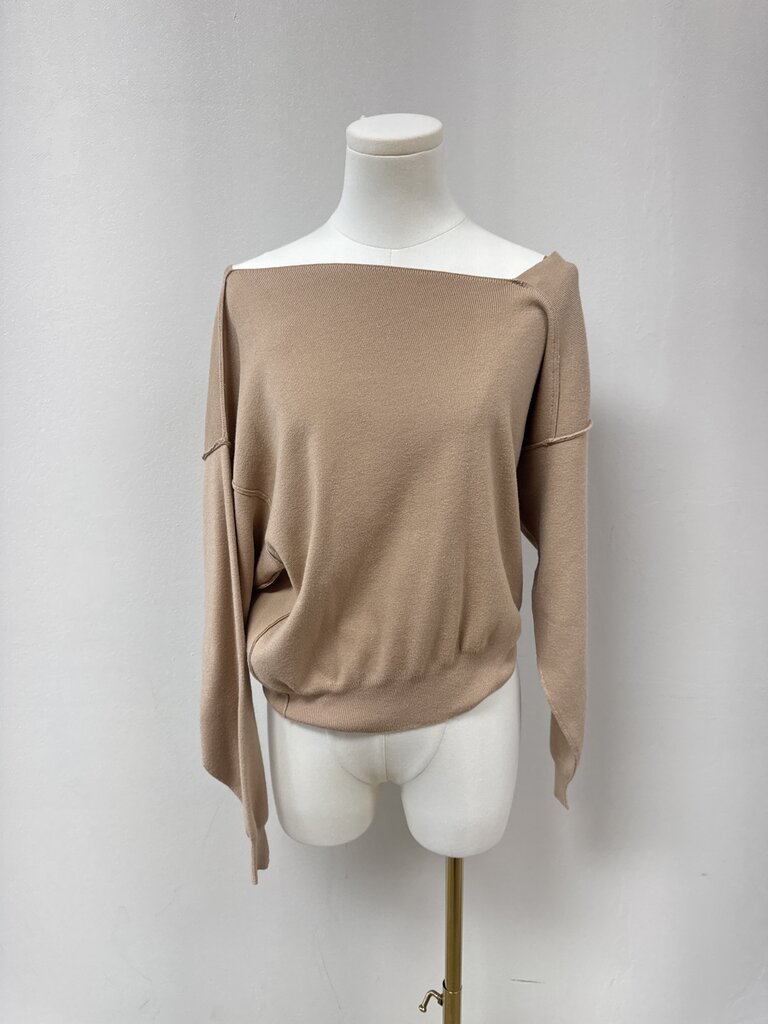 Line and Dot Camel Asymmetrical Top NWT