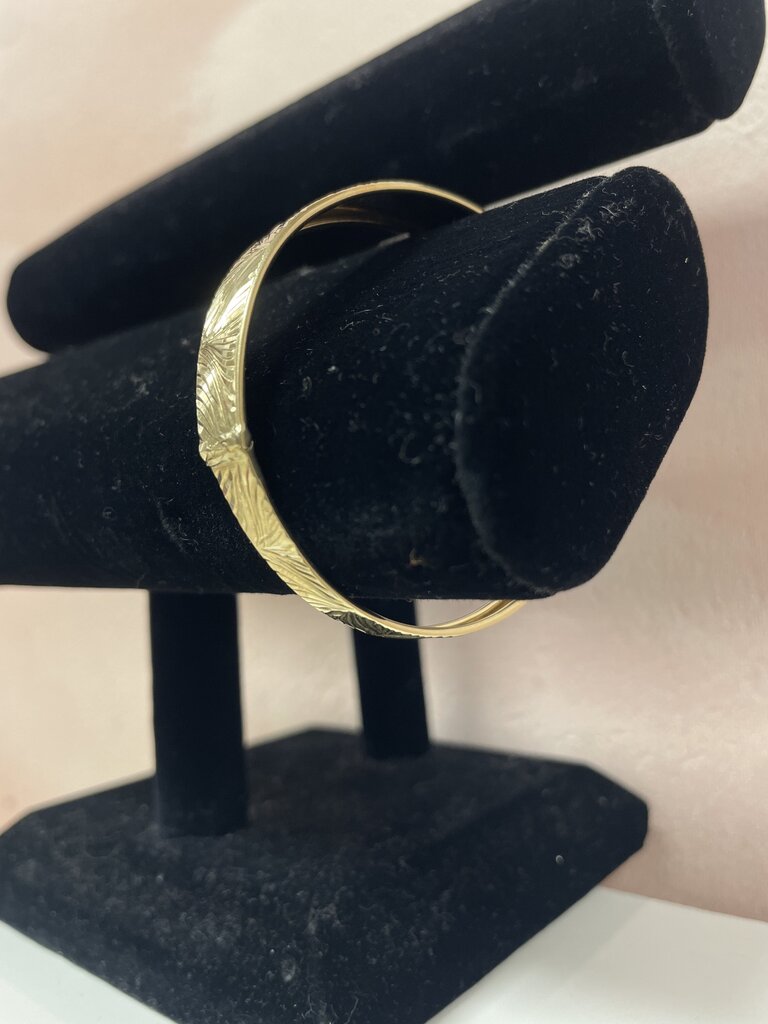 14k Yellow Gold Etched Hinged Bangle