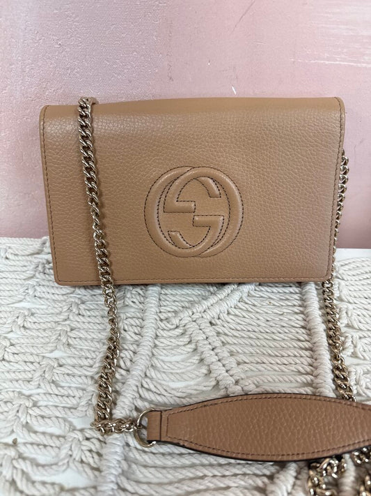 Gucci Camelia Soho Wallet On A Chain