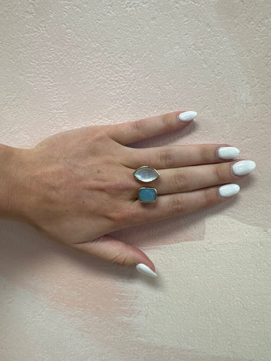 Costume Blue and White Stone Ring