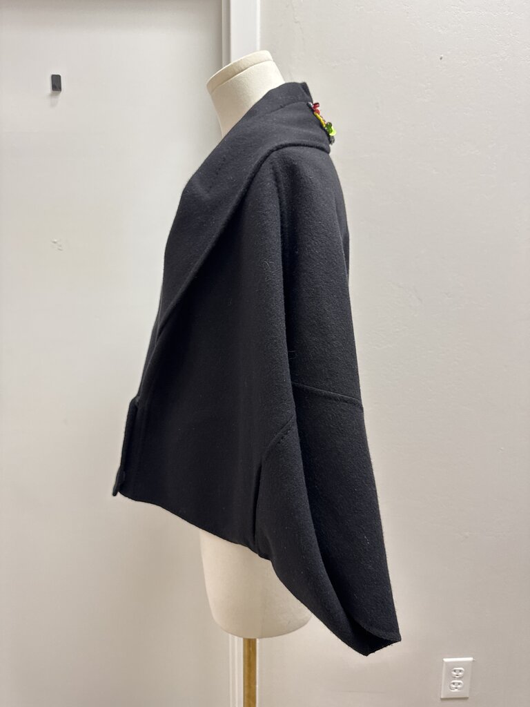 Piazza Sempione Black Cape