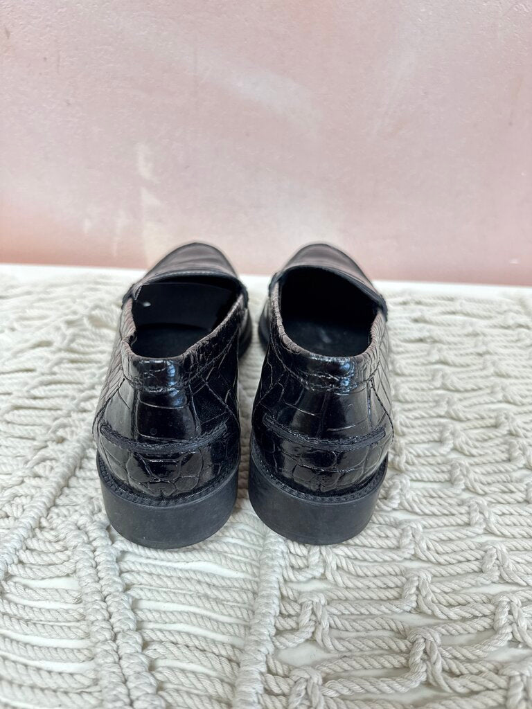 Tod's Black Leather Embossed Loafer