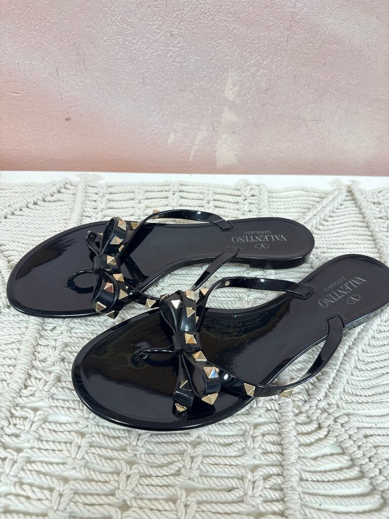 Valentino Black Rubber Flip Flop