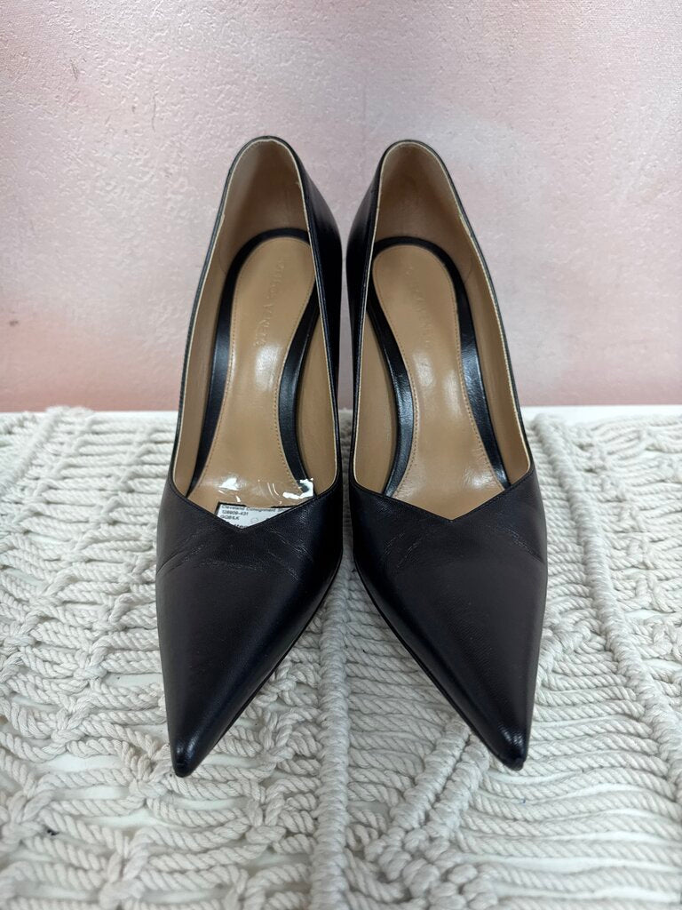 Bottega Black Punta Wedge w/Box