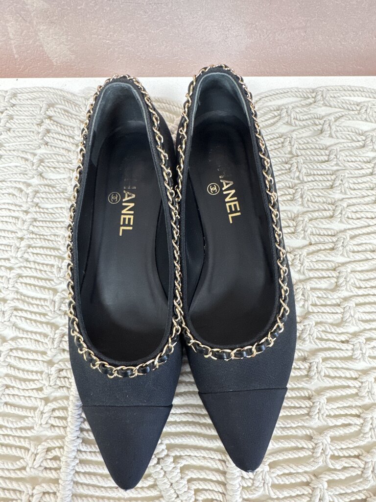 Chanel Black Chain Detail Flats (As Is)