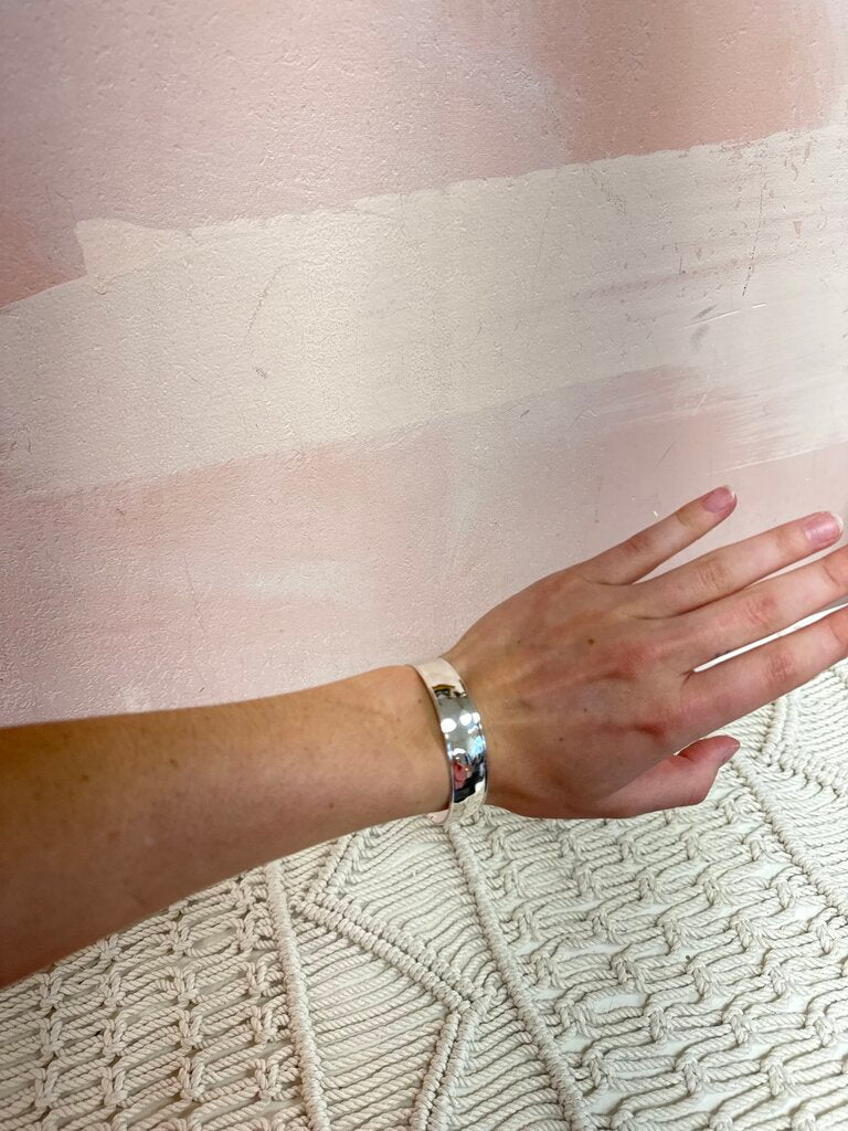 Ippolita Silver Hammered Cuff w/Bag