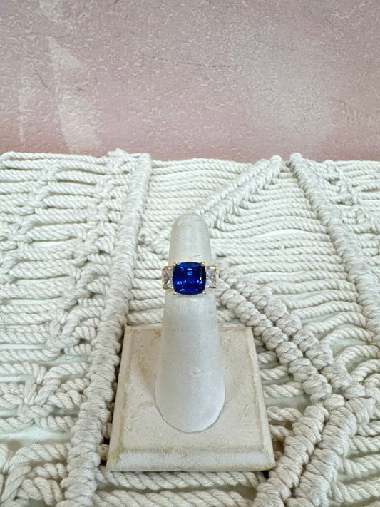 14k Blue Colored Stone Ring