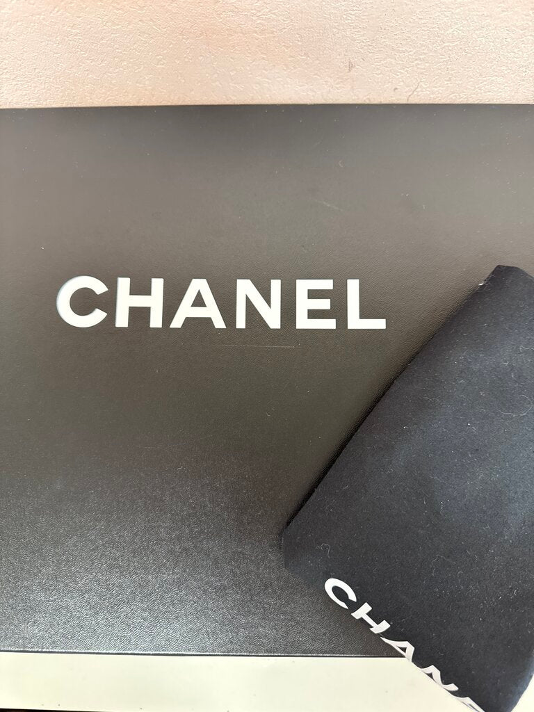 Chanel Pink Tweed 19 (Orig $5300) '22 w/Box & Dustbag