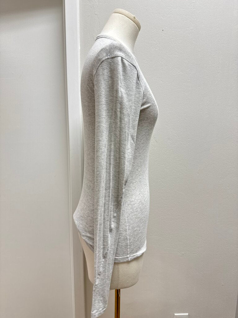 Lululemon Grey Ribbed Tee